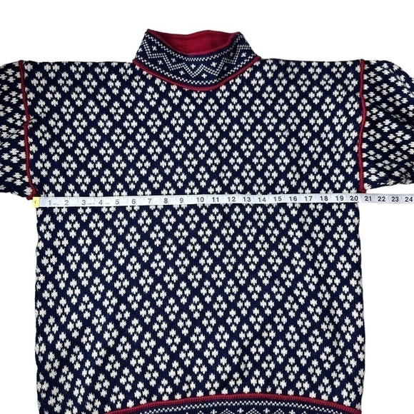 Vigdis Design Vintage Wool Norway Sweater. - Picture 3 of 6